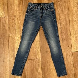 S/26S GAP TRUE SKINNY 👖 JEANS! Like NEW Condition